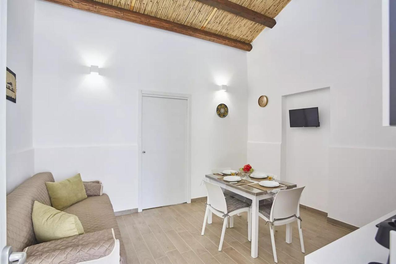 Casale Sammartano Apartments Ummari Екстериор снимка