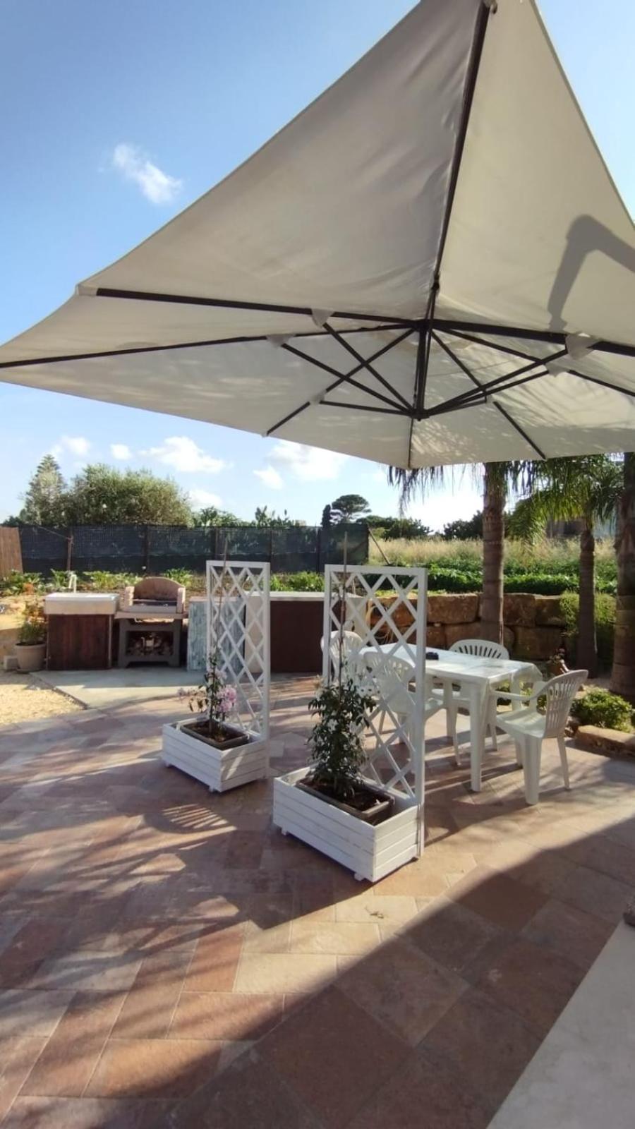 Casale Sammartano Apartments Ummari Екстериор снимка